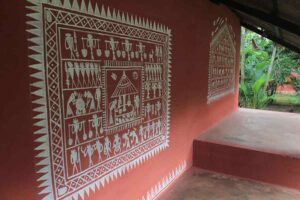 Read more about the article The Magic of Saura Painting: A Colorful Journey into Tribal Art